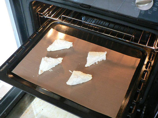 Categoría alimenticia antiadherente de la cinta da alta temperatura del Teflon PTFE para cocinar proveedor